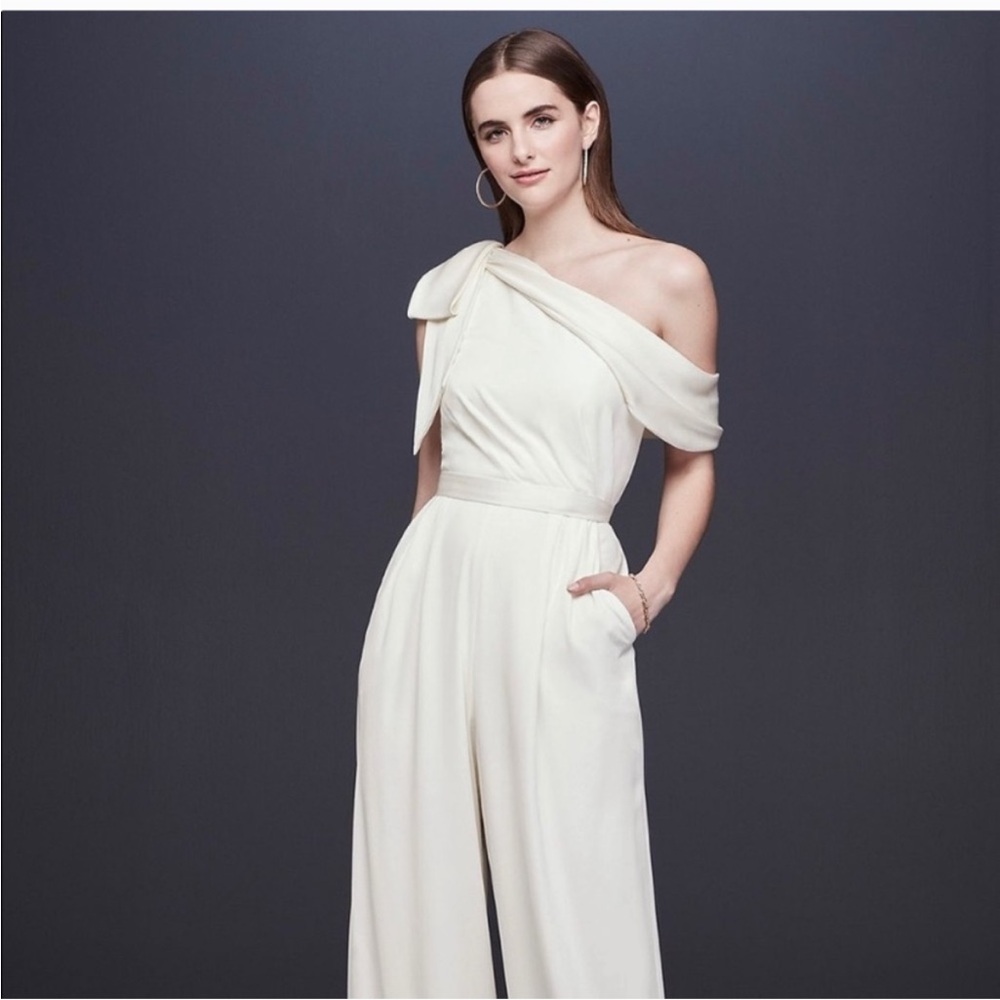 Chic One-Shoulder Cream Dress - Picture 3 of 5